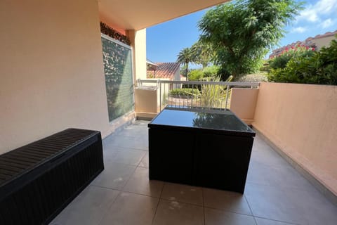 Patio, Day