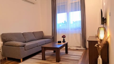 TV and multimedia, Seating area