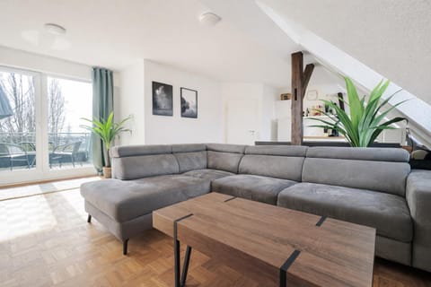 Balcony/Terrace, Living room, Seating area