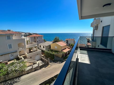 Natural landscape, Balcony/Terrace, Sea view