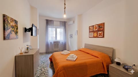 TV and multimedia, Bedroom, air conditioner