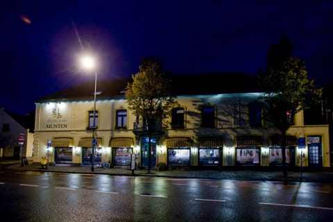 Facade/entrance, Night