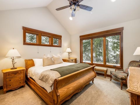 Family Home, Hot Tub, Suncadia Pool Access House in Ronald