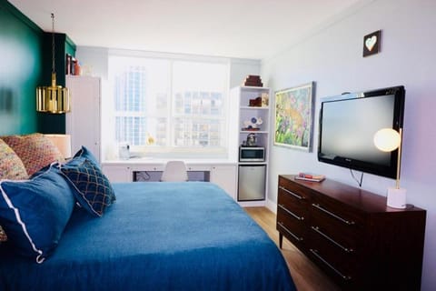 Adorable 12th Floor Standard Unit Parking Included Hotel in Coconut Grove