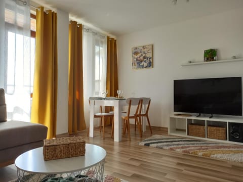 Sunny Hill Sandanski Apartment in Blagoevgrad Province