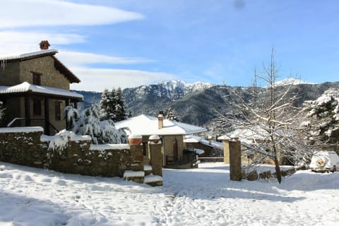 Property building, Facade/entrance, Day, Natural landscape, Winter, View (from property/room), Mountain view