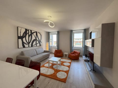 Living room, Photo of the whole room, Seating area