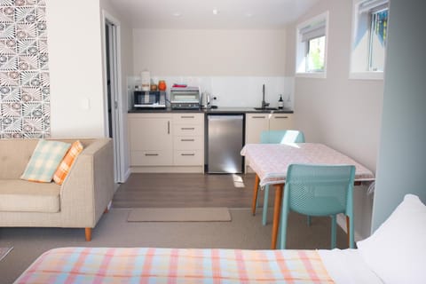 Studio Wing in Saint Heliers Bed and Breakfast in Auckland