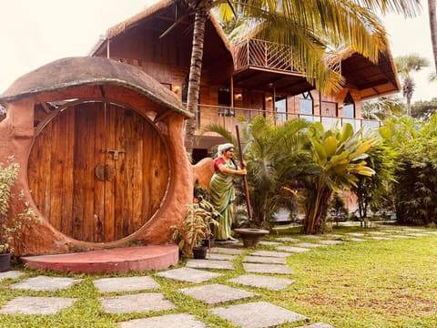 Property building, Garden