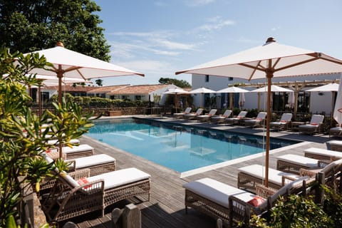 Natural landscape, Swimming pool, sunbed