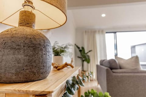 Spacious and Convenient - Azure Retreat House in Bicheno