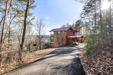 Property building, Natural landscape, Mountain view