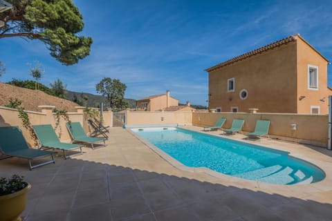 Family home in Sainte-Maxime House in Sainte-Maxime