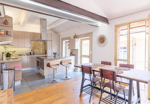 Renovated house in the center of Beausoleil House in Avenue du Carnier