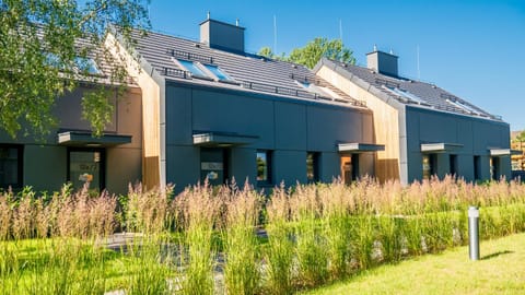 Property building, Natural landscape, Garden, Garden view