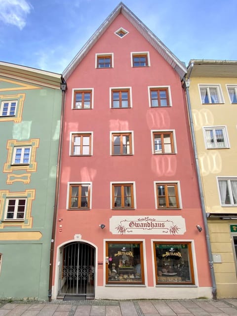 Property building, Day