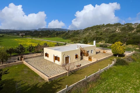 Property building, Spring, Day, Natural landscape, Mountain view
