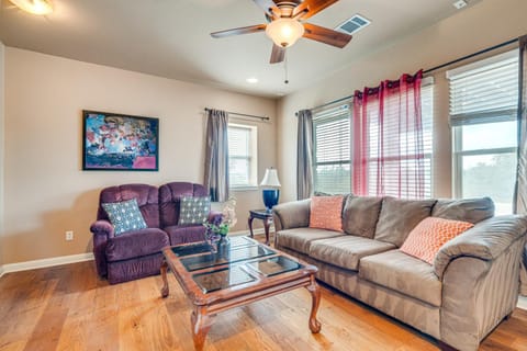 Lago Vista Vacation Rental - Walk to Lake Travis! House in Lago Vista