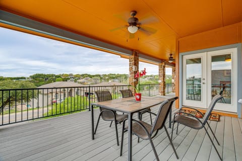 Lago Vista Vacation Rental - Walk to Lake Travis! House in Lago Vista
