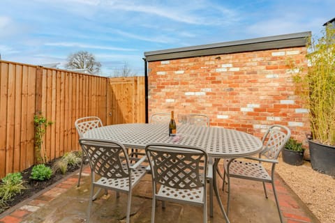 Garden, Seating area