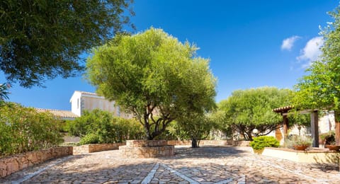 Property building, Garden