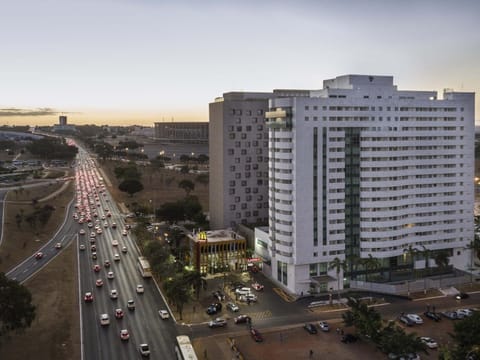 Property building, Day, Neighbourhood, Bird's eye view, Location