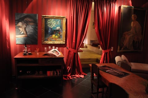 Living room, Decorative detail