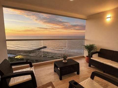 Balcony/Terrace, Seating area, Sea view, Sunset