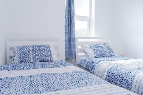 Capstone's Lookout near tunnels beach Apartment in Ilfracombe