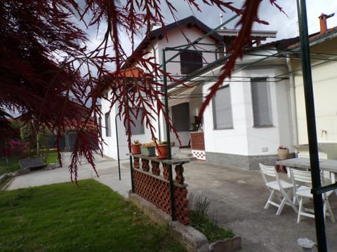 Property building, Garden, Garden view