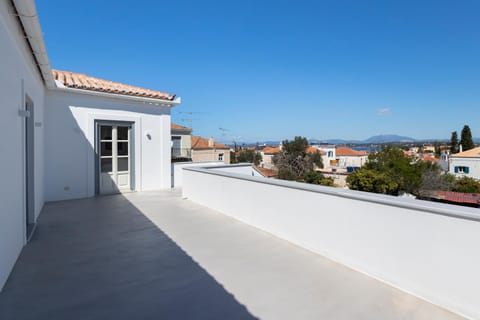 View (from property/room), Balcony/Terrace, Sea view