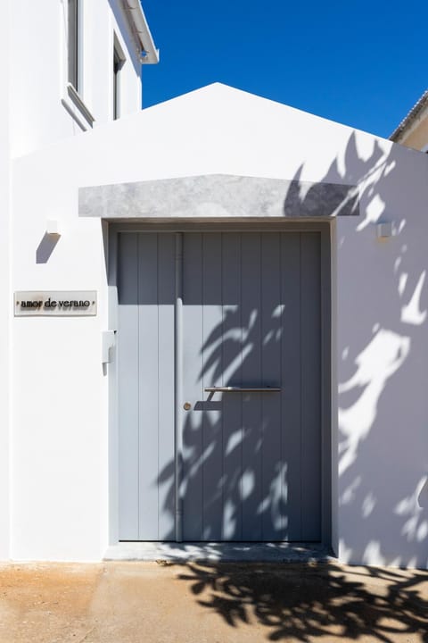 Property building, Decorative detail