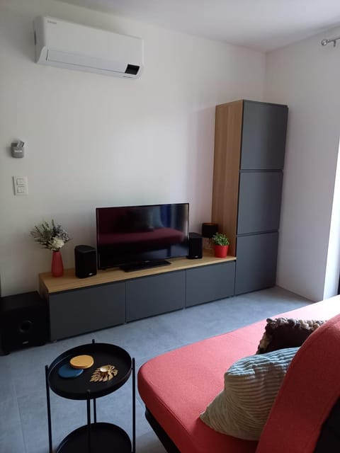 TV and multimedia, Seating area