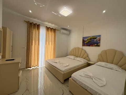 Vila Hergi Apartment in Ksamil