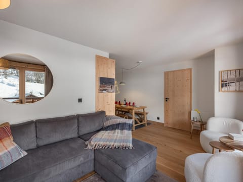 Appartement neuf 3 chambres proche pistes avec parking - FR-1-570-58 Apartment in Les Allues