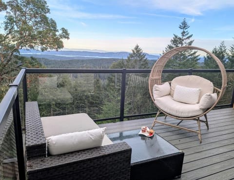 Day, Natural landscape, View (from property/room), Balcony/Terrace, Mountain view