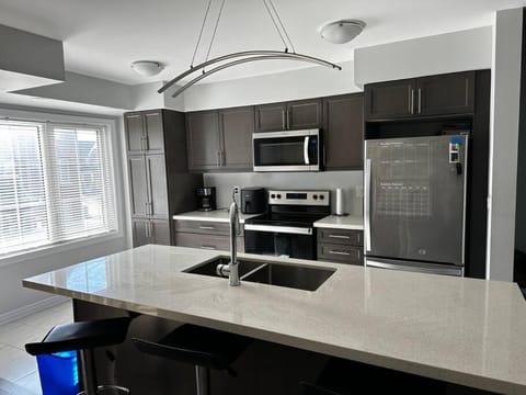 Kitchen or kitchenette, Kitchen or kitchenette, dishwasher, minibar, pet friendly, stove, toaster