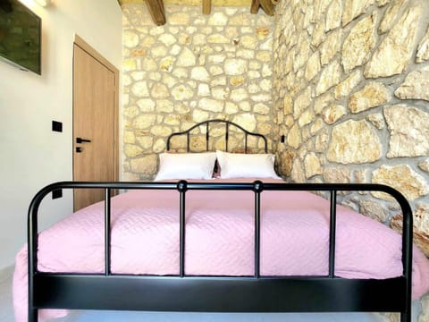 Bed, Photo of the whole room, Bedroom, bunk bed