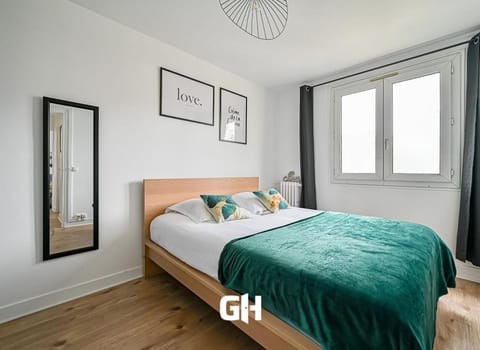 L'Evadé - 4 pers - Wifi Apartment in Courbevoie