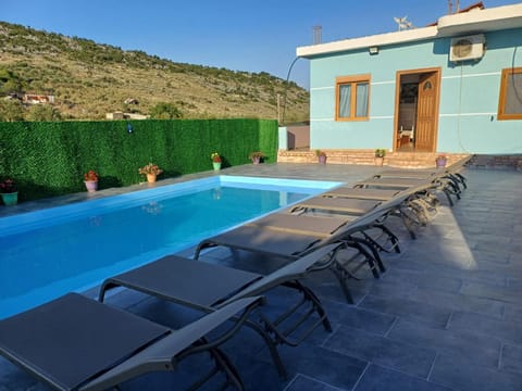 Property building, Mountain view