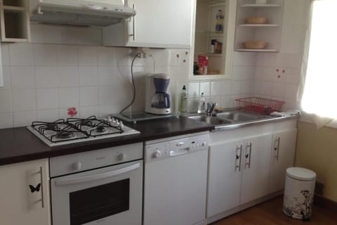 Cozy apartment with balcony and nice mountain view Apartment in Annecy