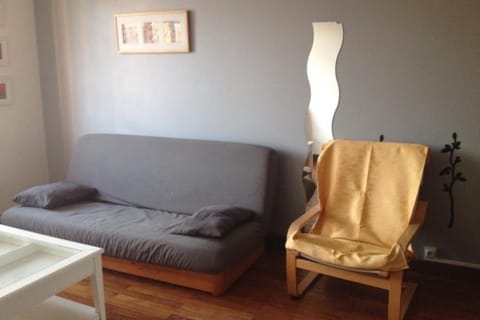 Cozy apartment with balcony and nice mountain view Apartment in Annecy