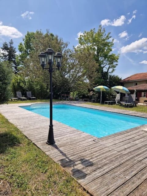 Spring, Day, Garden, Garden view, Pool view, Swimming pool, sunbed