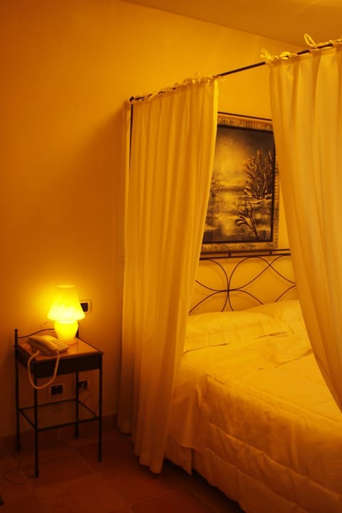 Decorative detail, Bedroom