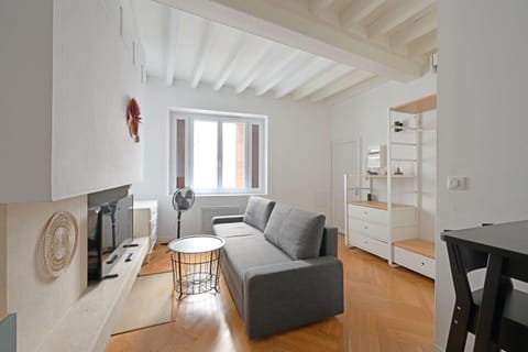 TV and multimedia, Living room, Meals, storage
