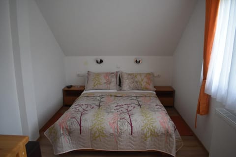 Property building, Bed