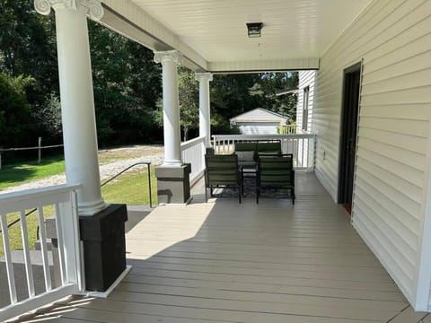 Victorian mini mansion near Lake Greenwood House in Cross Hill