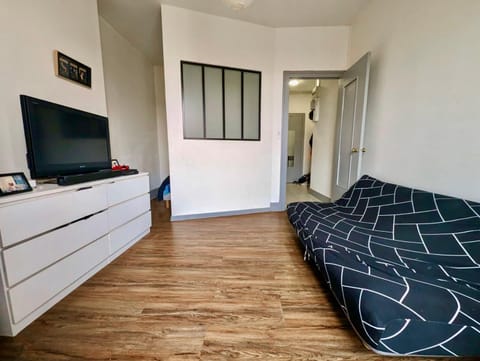 Excellent T2 - 5min Gare & HyperCentre Apartment in Grenoble