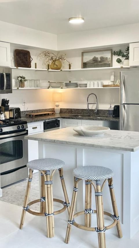 Crystal City Charm Free Parking 204 House in Crystal City