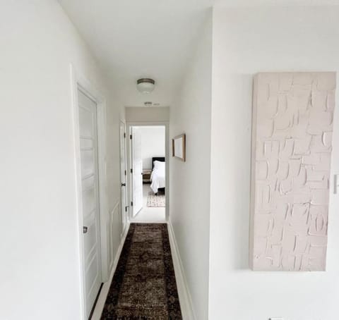 Crystal City Boutique Flats - Free Parking 2878 Apartment in Crystal City